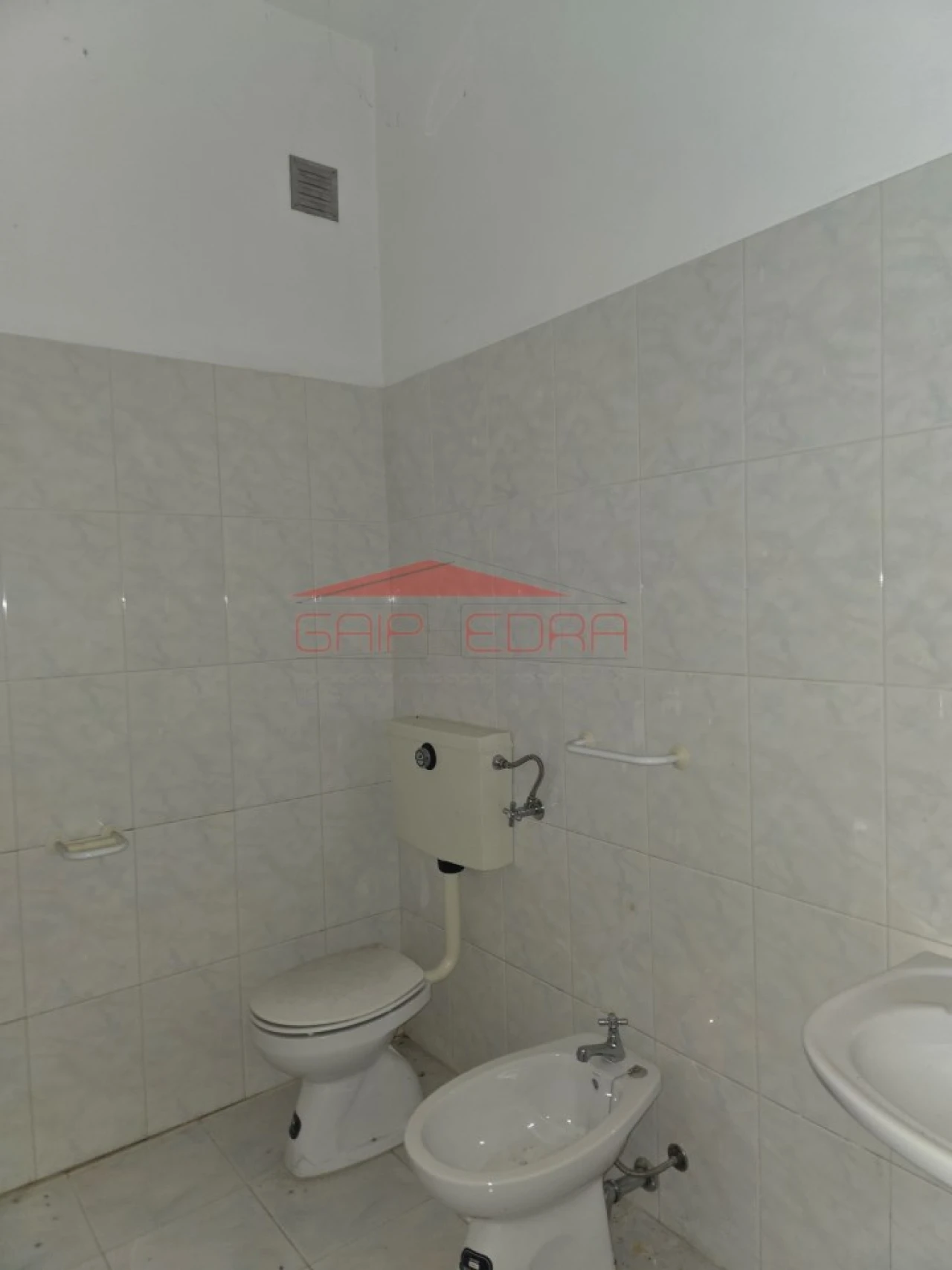 Loja para Venda em Vila Cova da Lixa e Borba de Godim Foto 5