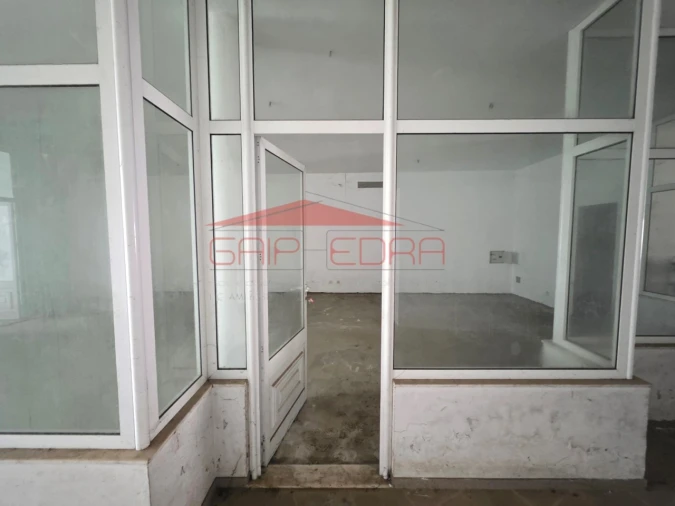 Loja para Venda em Vila Cova da Lixa e Borba de Godim Foto 4