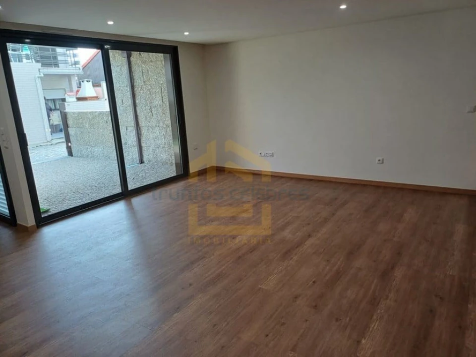 Moradia T2 para Venda em Aver-O-Mar, Amorim e Terroso Foto 5