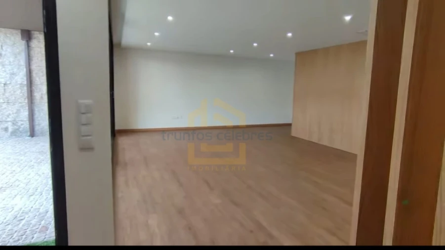 Moradia T3 para Venda em Aver-O-Mar, Amorim e Terroso Foto 31