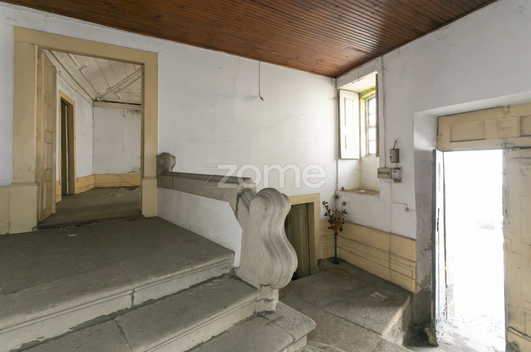 Moradia T12 para Venda em Peso da Régua e Godim Foto 2