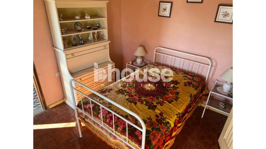 Moradia T4 para Venda em Ervões Foto 10