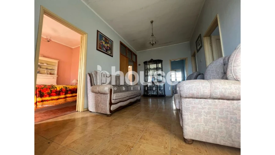 Moradia T4 para Venda em Ervões Foto 11