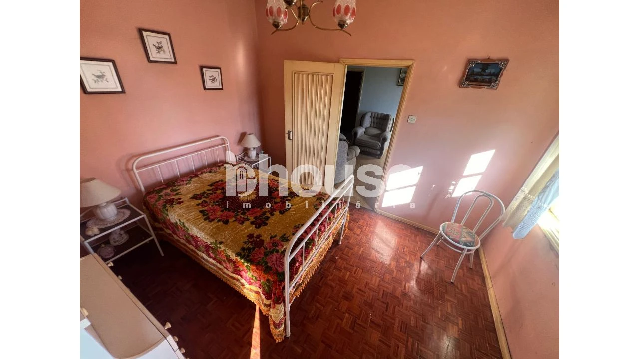 Moradia T4 para Venda em Ervões Foto 6