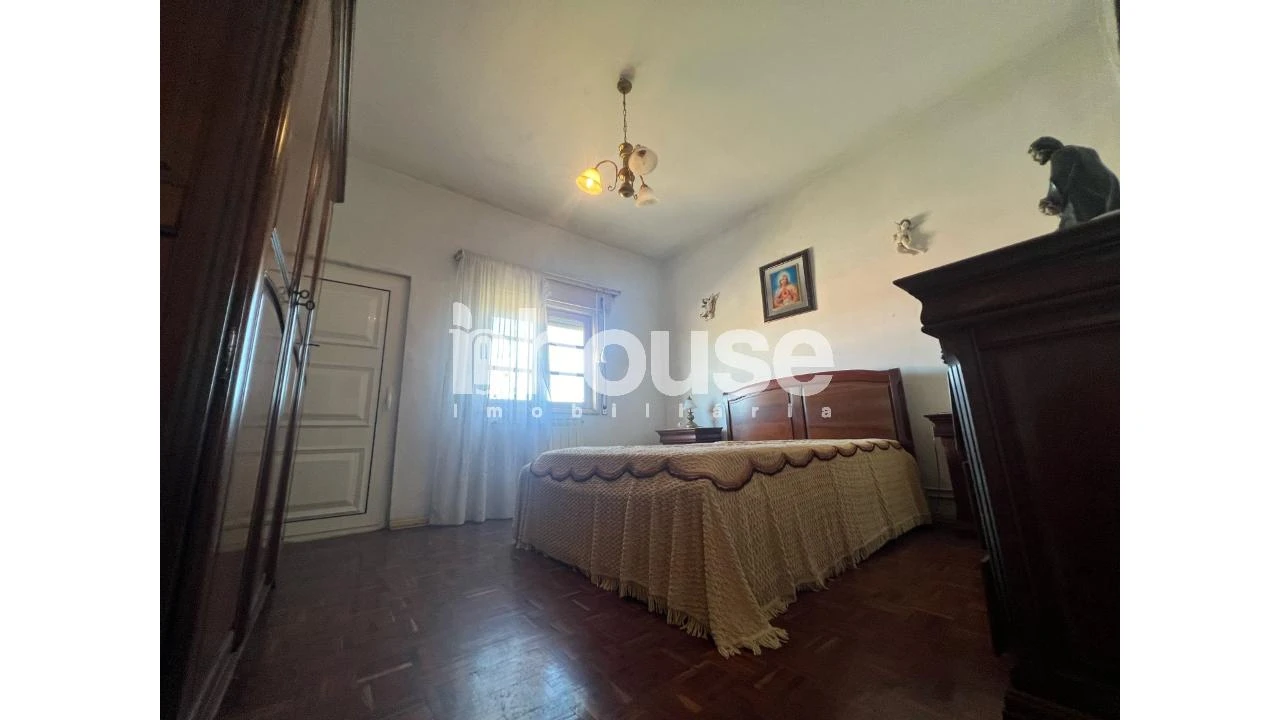 Moradia T4 para Venda em Ervões Foto 13