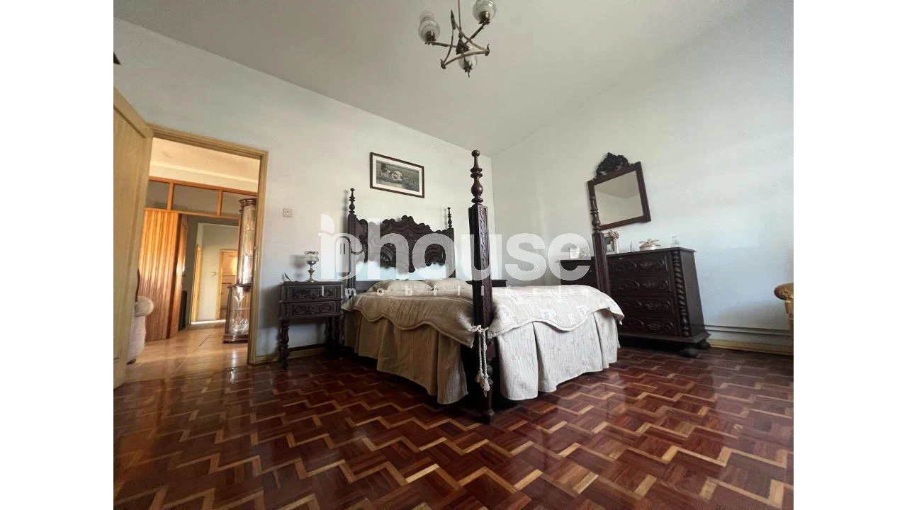 Moradia T4 para Venda em Ervões Foto 16