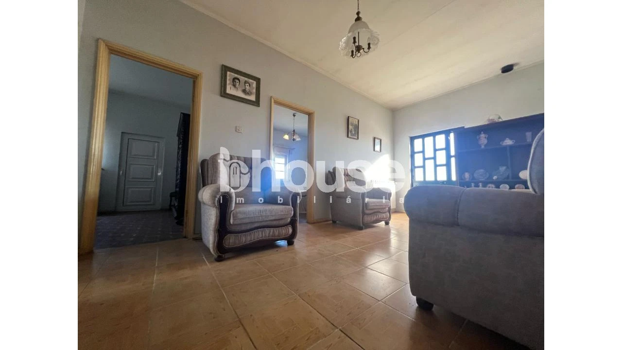 Moradia T4 para Venda em Ervões Foto 27