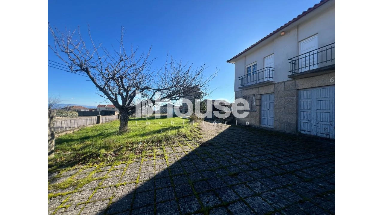 Moradia T4 para Venda em Ervões Foto 35