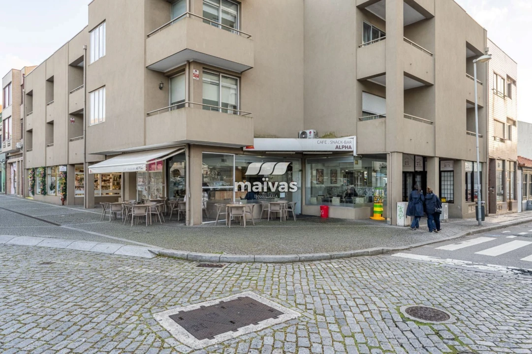 Loja para Venda em Matosinhos e Leça da Palmeira Foto 1