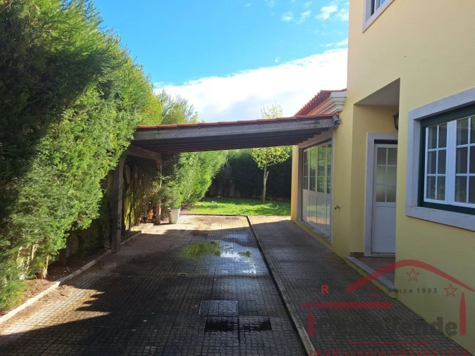 Moradia T4 para Venda em Cadaval e Pêro Moniz Foto 7