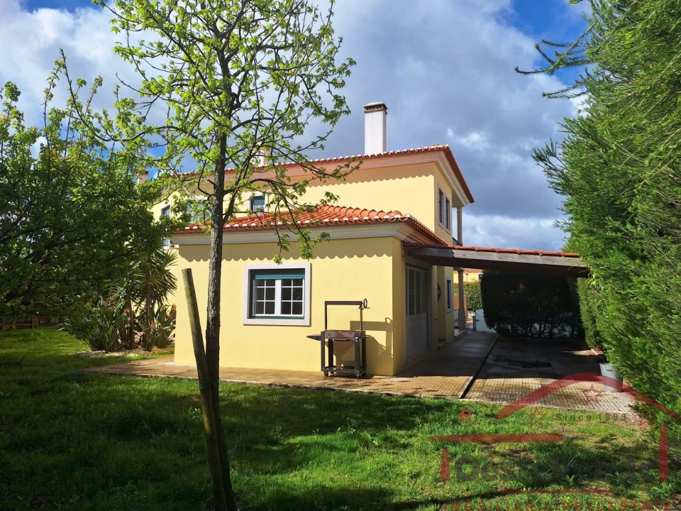 Moradia T4 para Venda em Cadaval e Pêro Moniz Foto 12