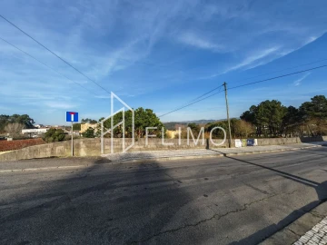 Terreno para Venda em São João da Madeira