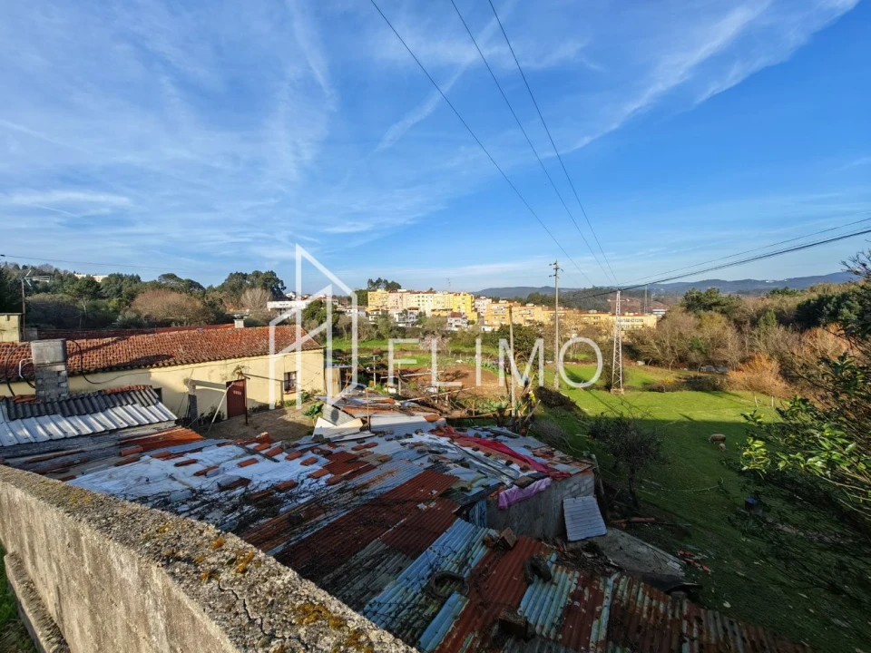 Terreno para Venda em São João da Madeira Foto 4