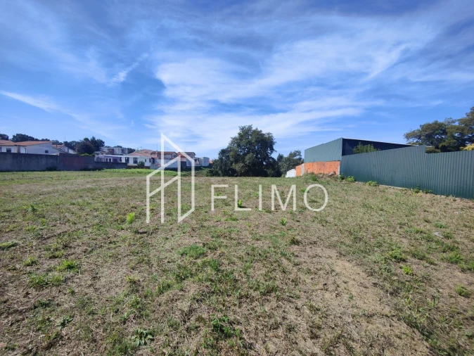 Terreno para Venda em Paços de Brandão Foto 8