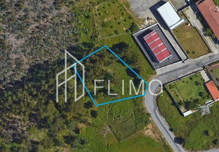 Terreno para Venda em Santa Maria da Feira, Travanca, Sanfins e Espargo Foto 1