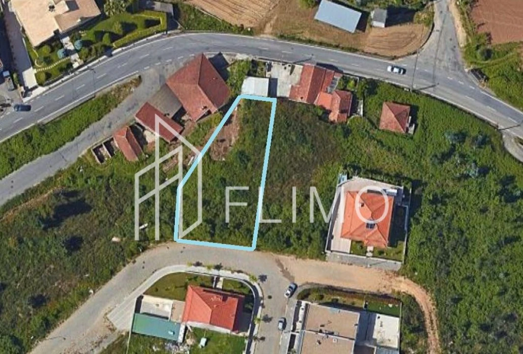 Terreno para Venda em Lobão, Gião, Louredo e Guisande Foto 1