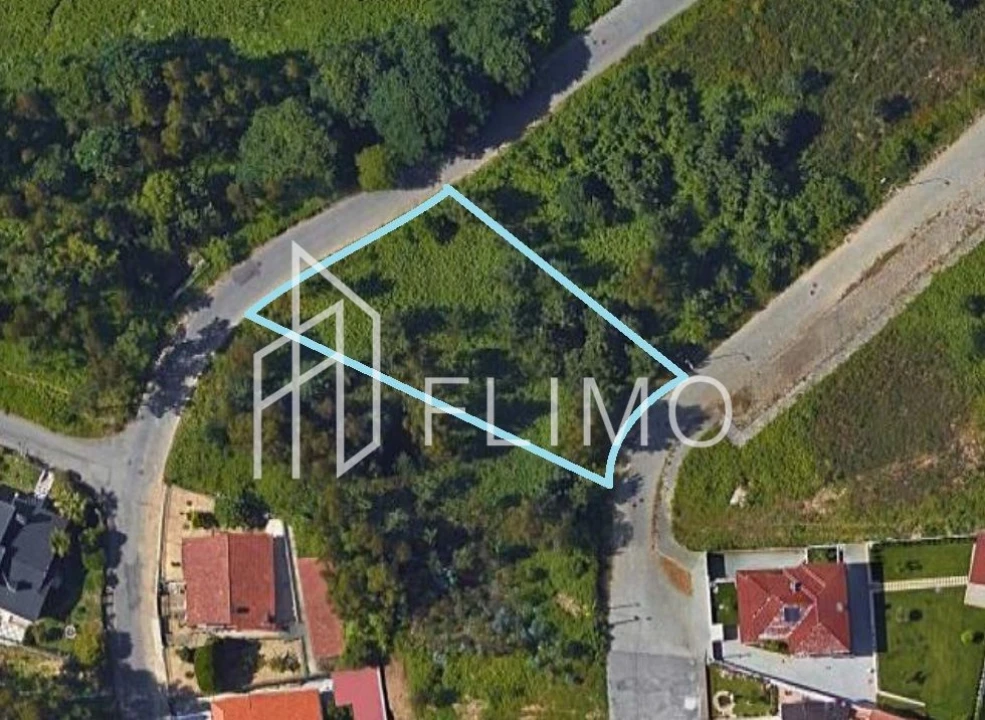 Terreno para Venda em Lobão, Gião, Louredo e Guisande Foto 1