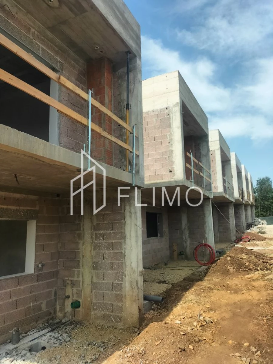 Moradia T3 para Venda em Nogueira do Cravo e Pindelo Foto 6