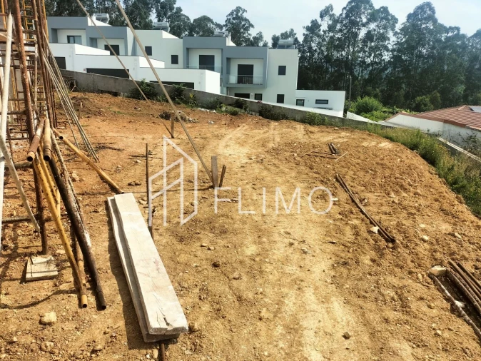 Moradia T3 para Venda em Nogueira do Cravo e Pindelo Foto 21