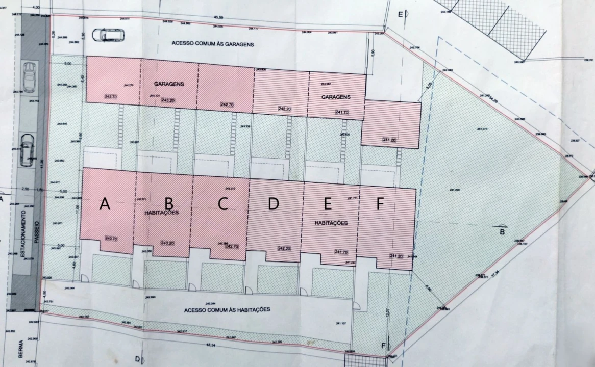 Moradia T3 para Venda em Nogueira do Cravo e Pindelo Foto 41