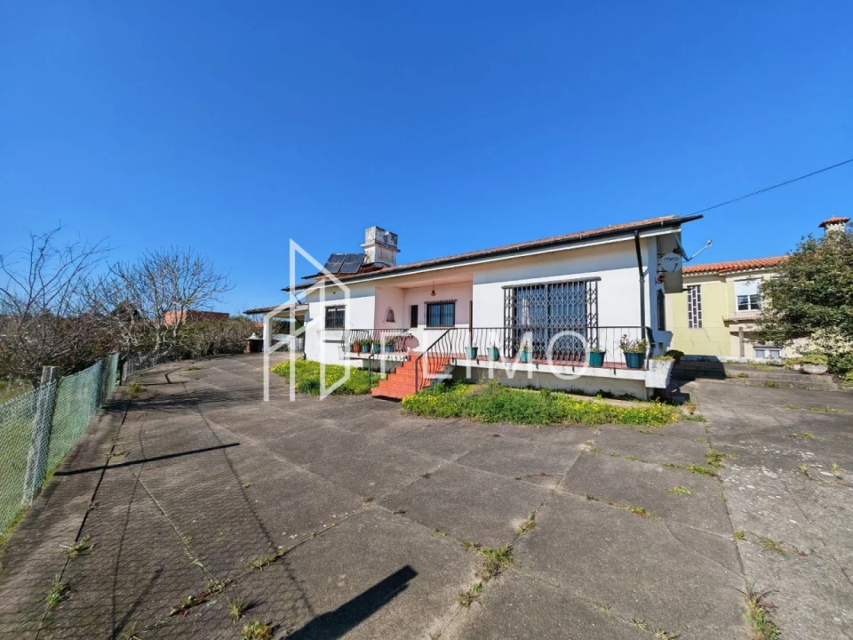 Moradia T2 para Venda em Cortegaça Foto 2