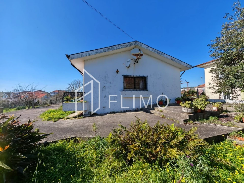 Moradia T2 para Venda em Cortegaça Foto 3