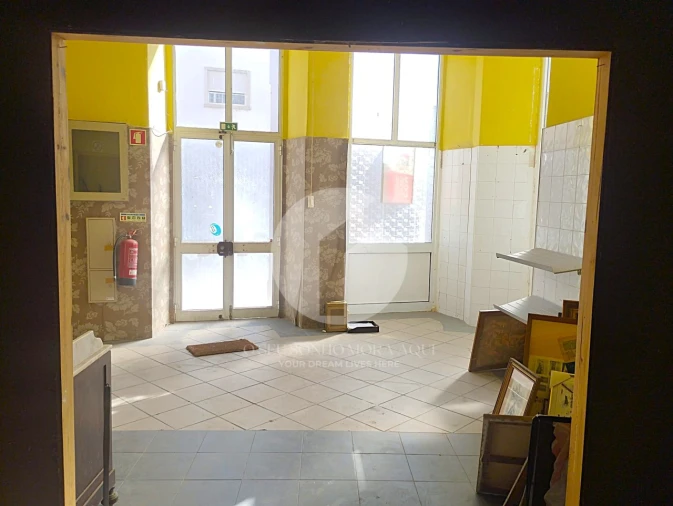 Loja para Venda em Olhão Foto 8