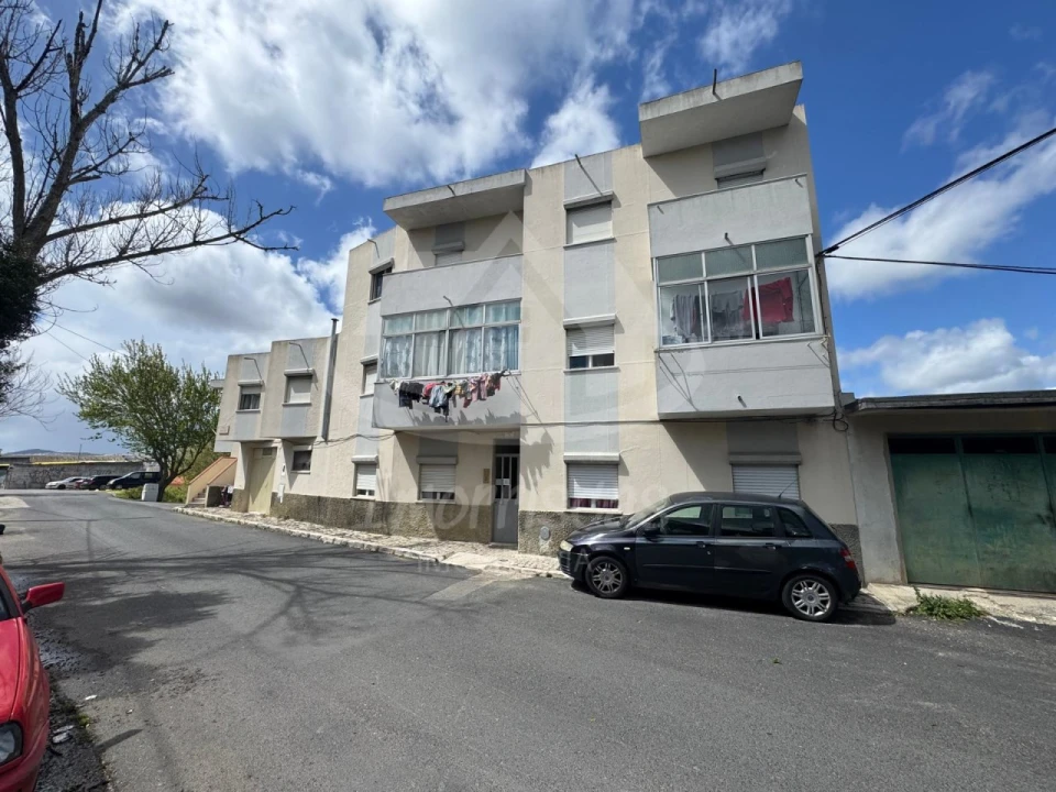 Prédio para Venda em Póvoa de Santo Adrião e Olival Basto Foto 3