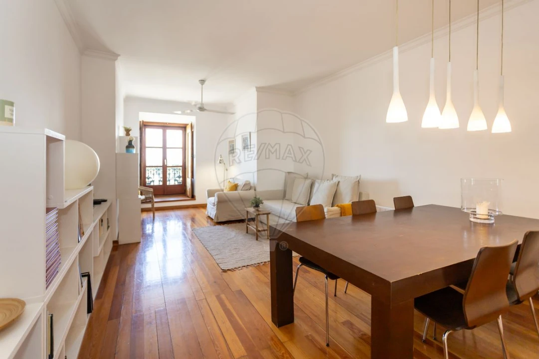 Apartamento T2 para Venda em Santa Maria Maior Foto 3