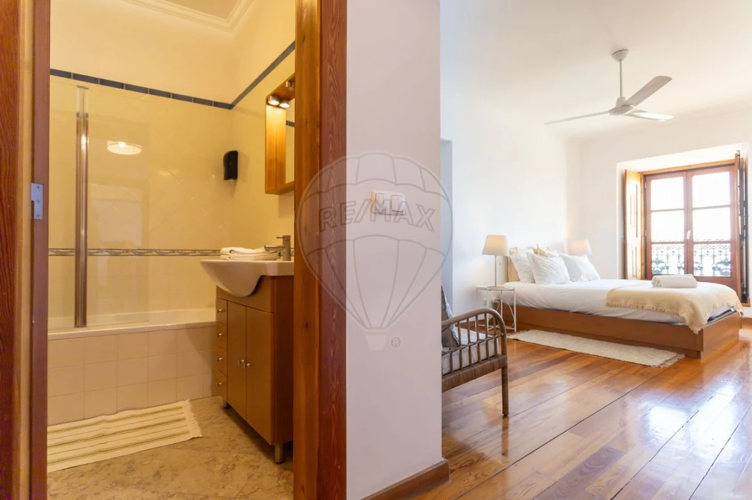 Apartamento T2 para Venda em Santa Maria Maior Foto 24