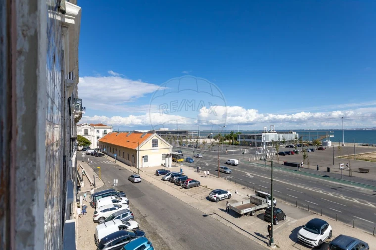 Apartamento T2 para Venda em Santa Maria Maior Foto 17