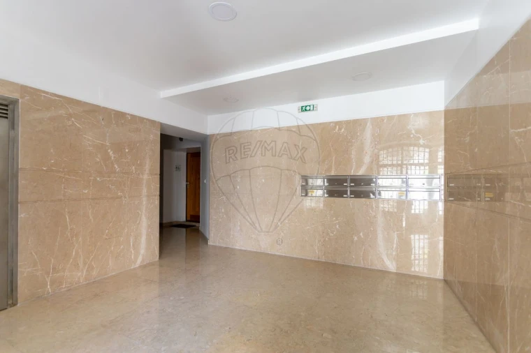 Apartamento T2 para Venda em Santa Maria Maior Foto 33