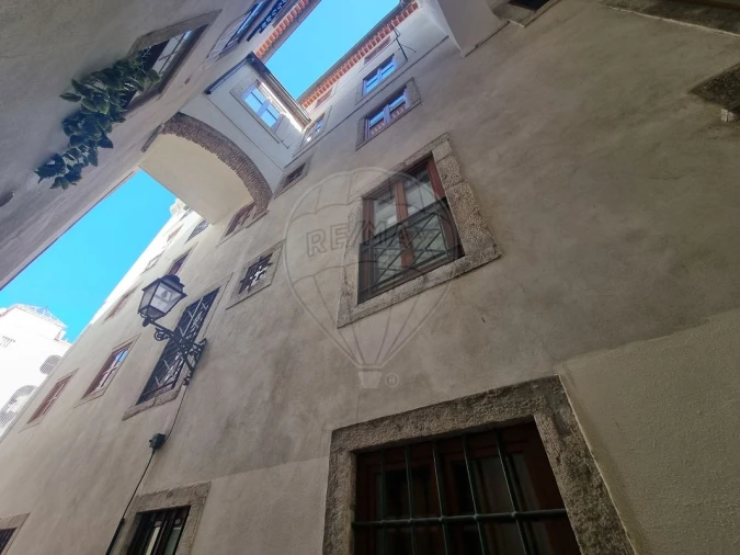 Apartamento T2 para Venda em Santa Maria Maior Foto 35