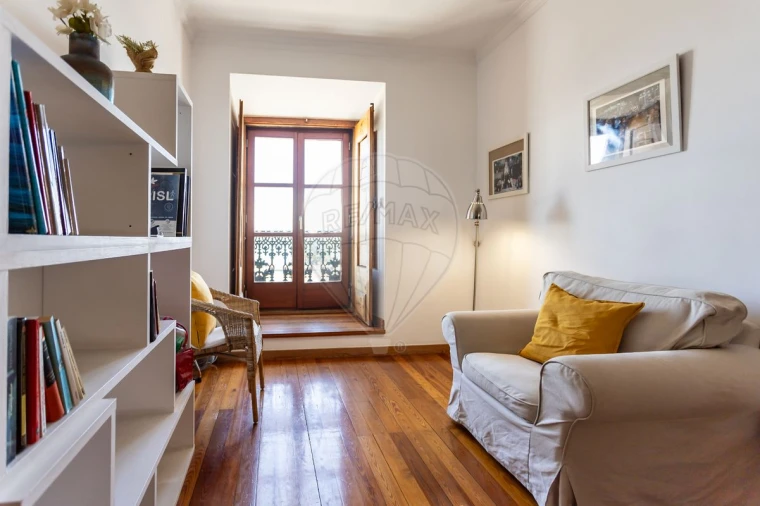 Apartamento T2 para Venda em Santa Maria Maior Foto 6