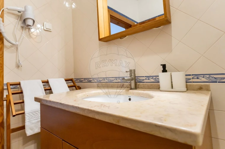 Apartamento T2 para Venda em Santa Maria Maior Foto 19