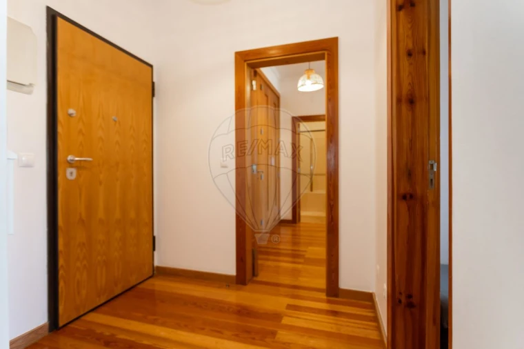 Apartamento T2 para Venda em Santa Maria Maior Foto 13