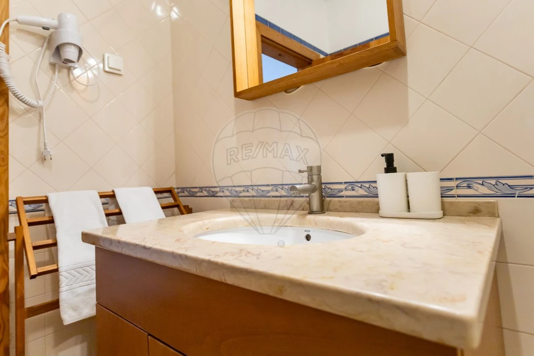 Apartamento T2 para Venda em Santa Maria Maior Foto 19