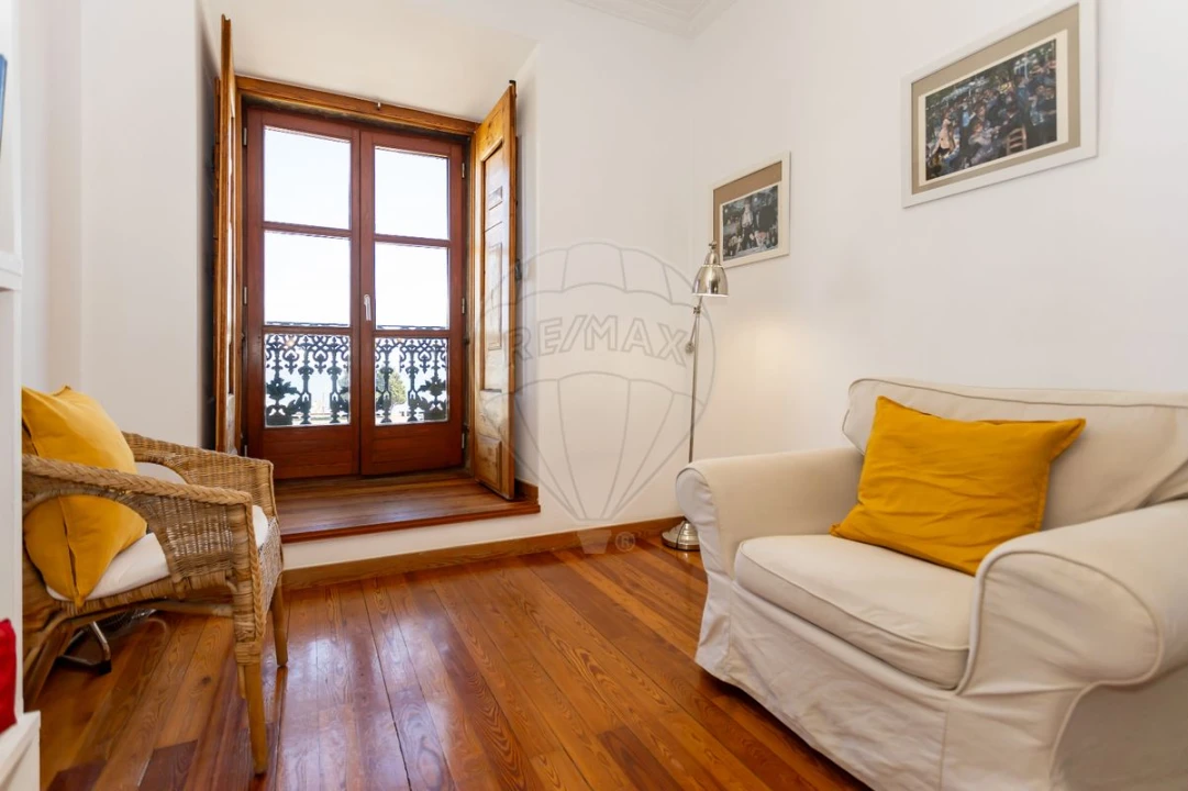 Apartamento T2 para Venda em Santa Maria Maior Foto 4