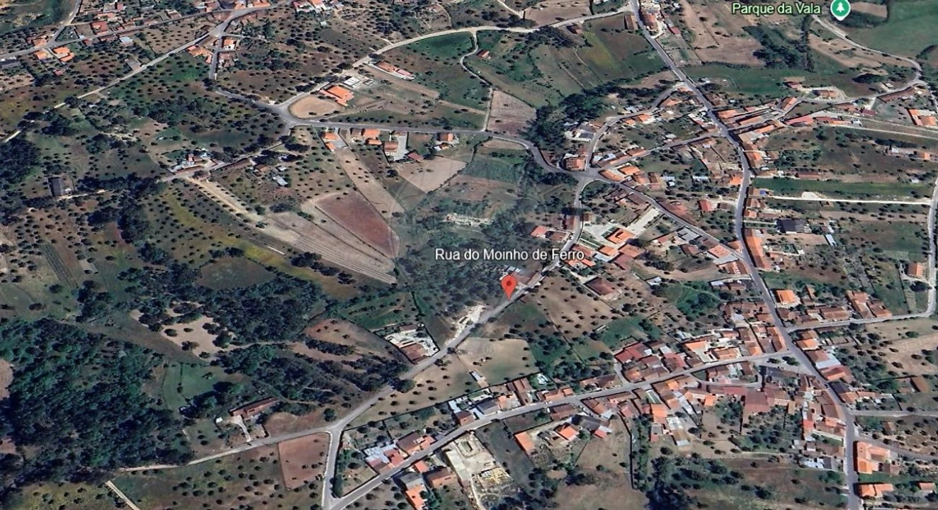 Terreno para Venda em Arneiro das Milhariças Foto 2
