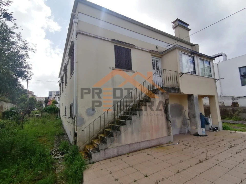 Moradia T7 para Venda em Loures Foto 20