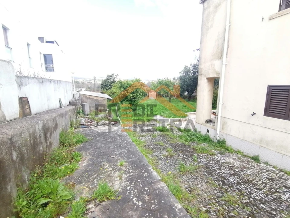 Moradia T7 para Venda em Loures Foto 28