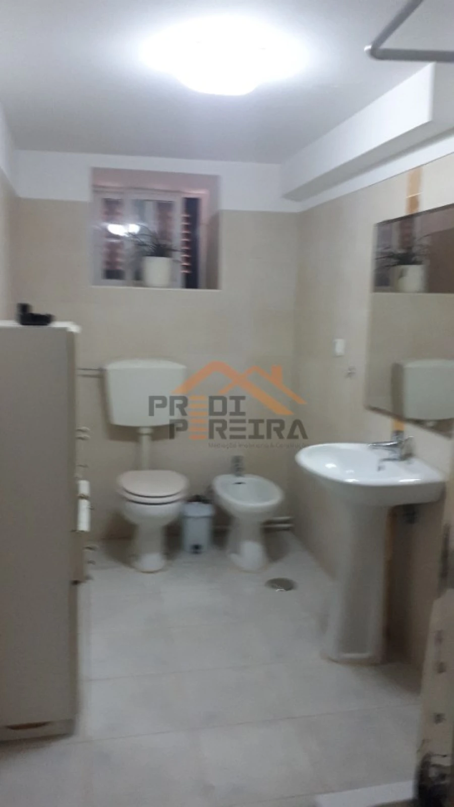 Moradia T7 para Venda em Loures Foto 16