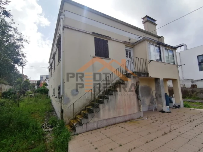 Moradia T7 para Venda em Loures Foto 20