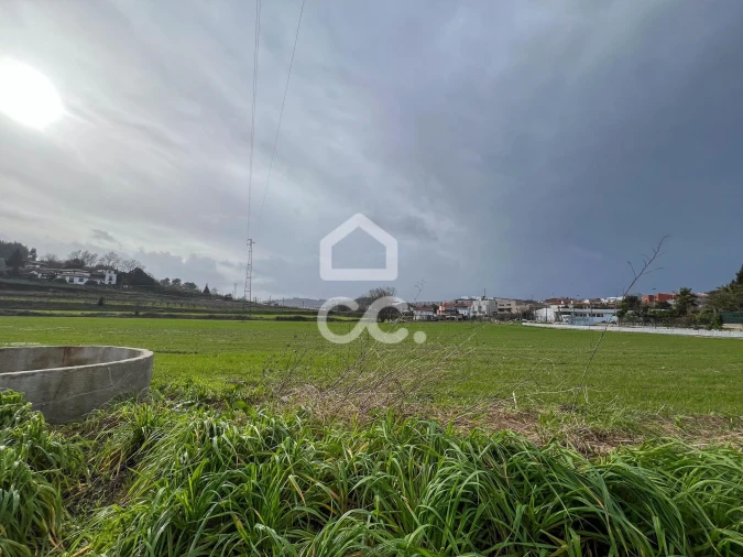 Terreno para Venda em Urgezes Foto 2