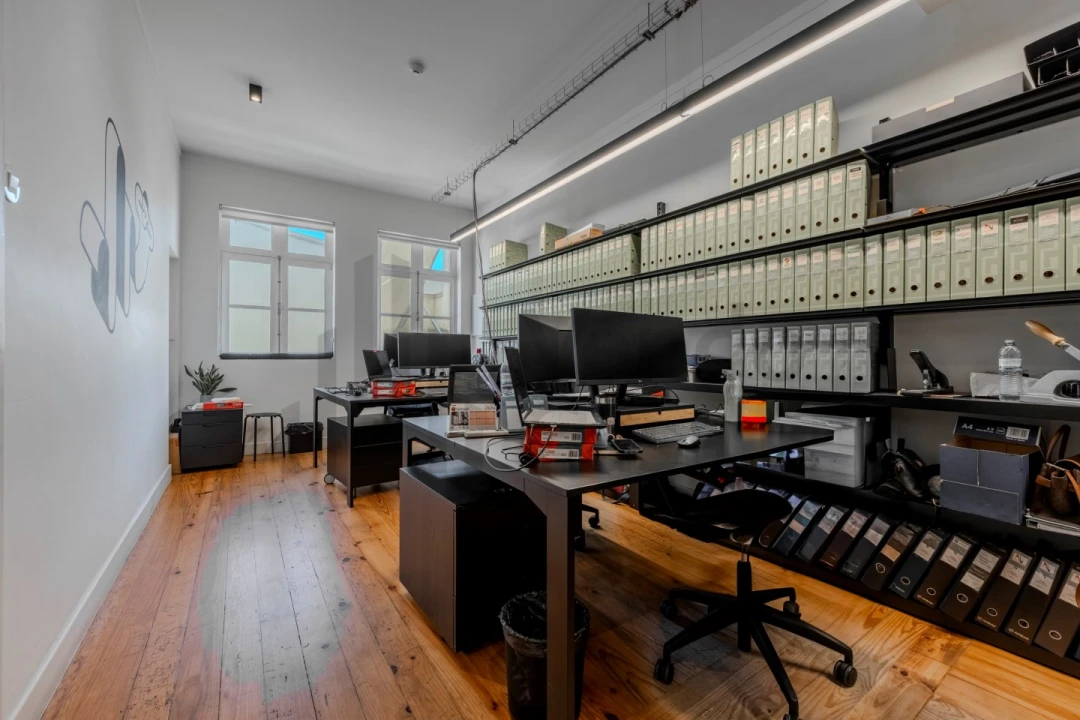 Escritório para Arrendamento em Braga (São José de São Lázaro e São João do Souto) Foto 14