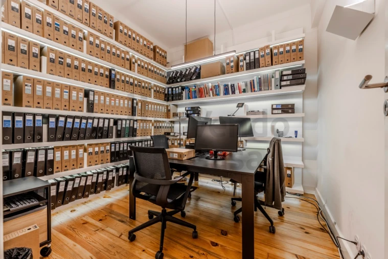 Escritório para Arrendamento em Braga (São José de São Lázaro e São João do Souto) Foto 10