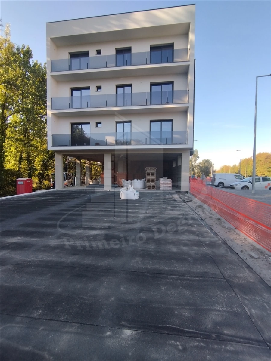 Loja para Venda em Este (São Pedro e São Mamede) Foto 7