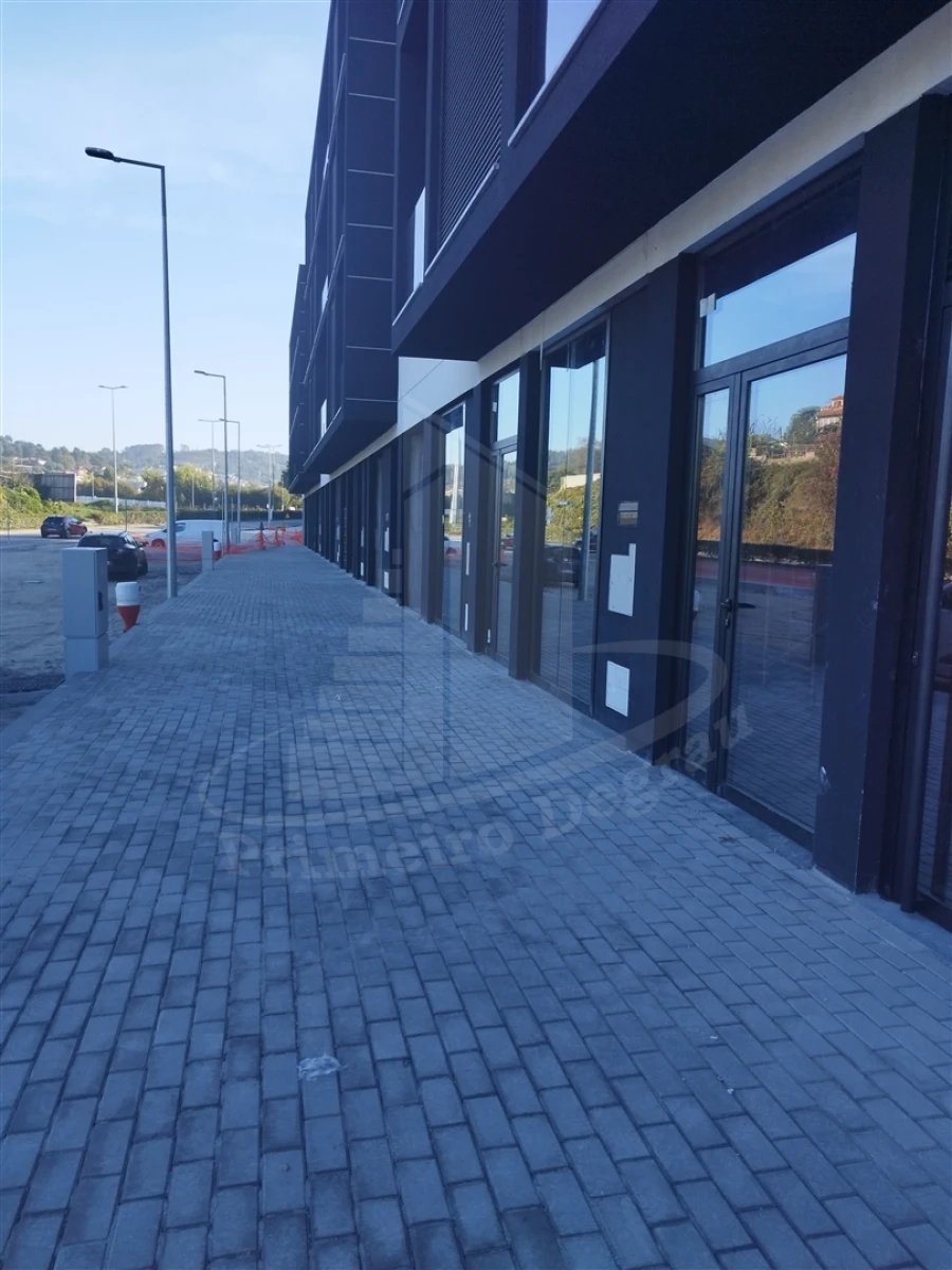 Loja para Venda em Este (São Pedro e São Mamede) Foto 8