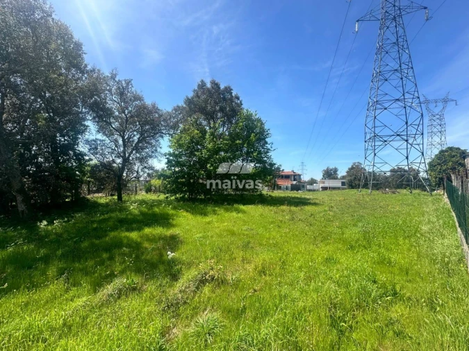 Terreno para Venda em Soutelo Foto 2