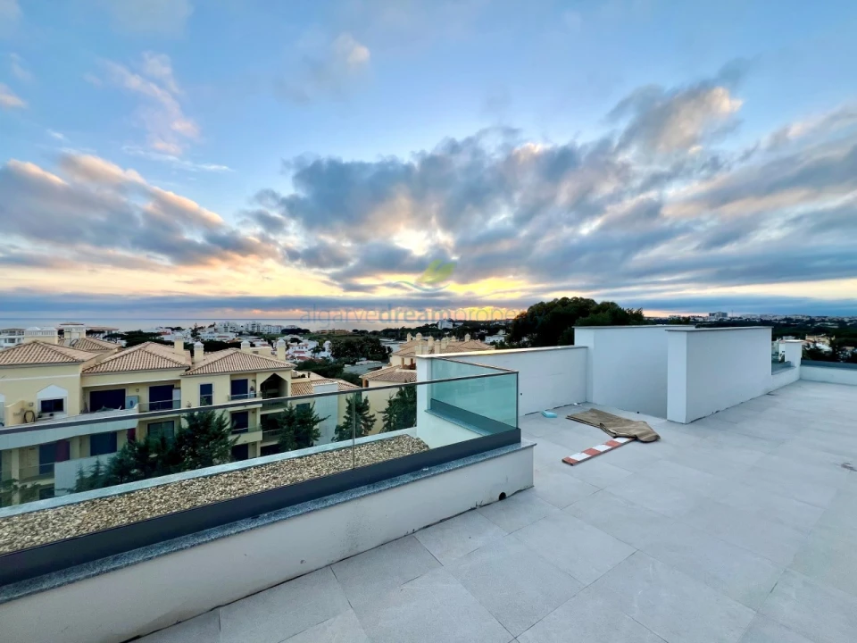 Apartamento T2 para Venda em Albufeira e Olhos de Água Foto 1
